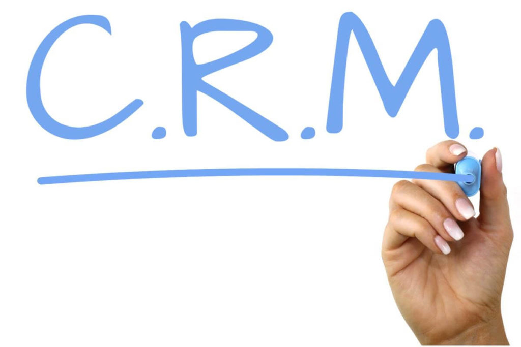 Using CRM software solutions based on the Web to enhance your business
