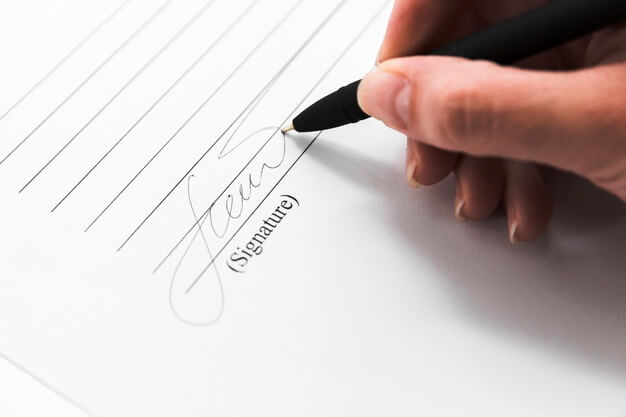 Say Goodbye to Ink Pen Signs and Hello to E-Signatures